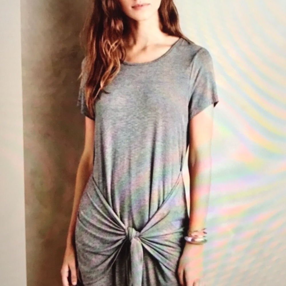 “Dolan” Left Coast Collection Tie wrap pullover dress. Size small